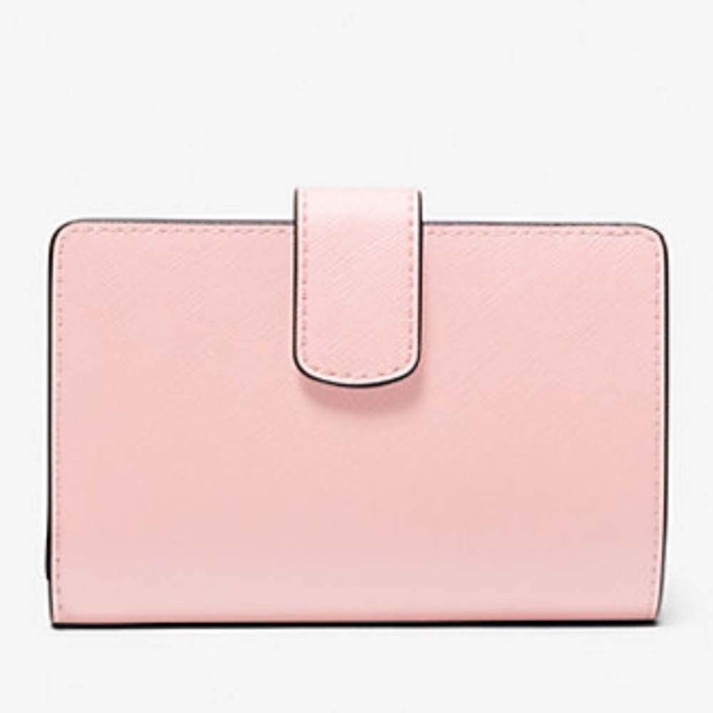 Michael Kors Medium Saffiano Leather Wallet
Powder Blush
NWT
L - Picture 3 of 16